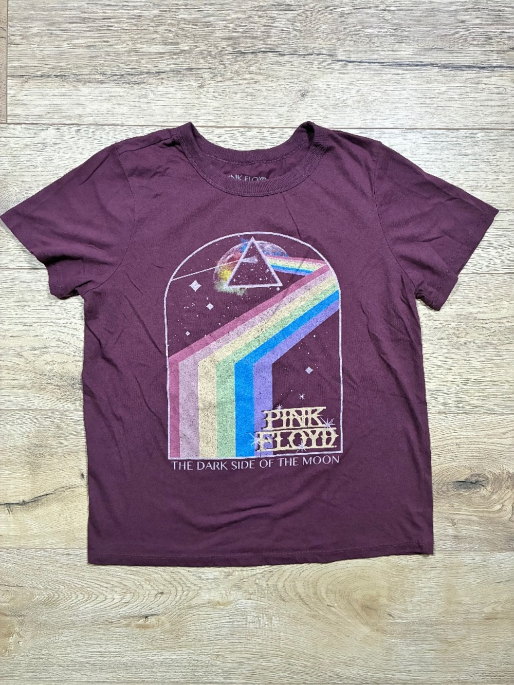 Pink Floyd Dark Side of the Moon Burgundy Rainbow Graphic Tee M